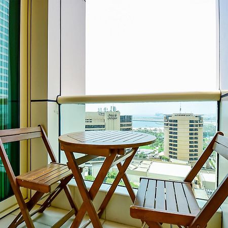 Luxury Escapes - Furnished Studio With Balcony In Royal Oceanic Dubai Bagian luar foto