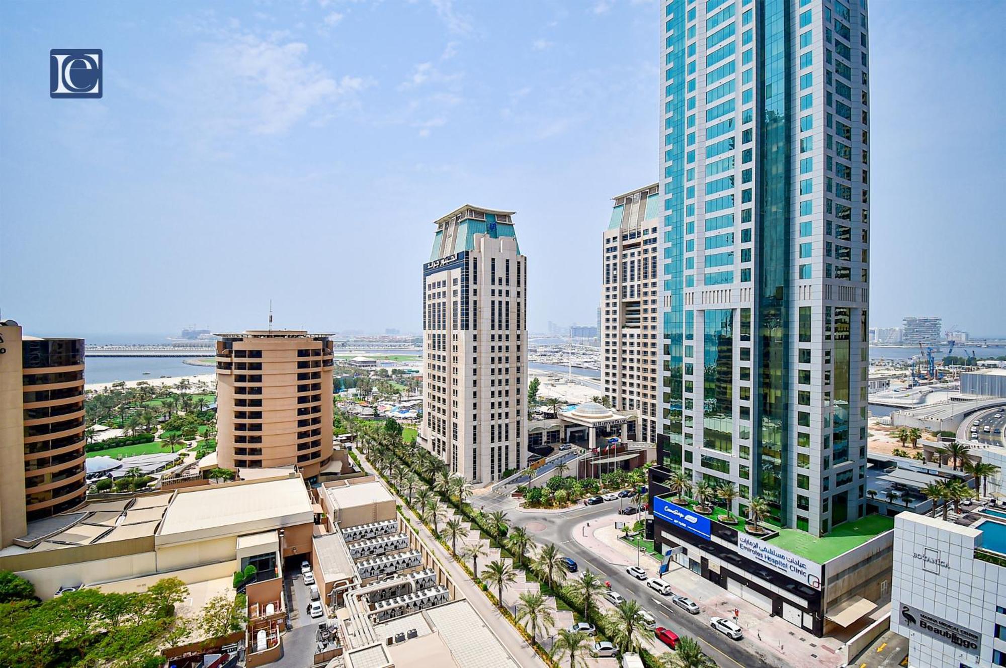 Luxury Escapes - Furnished Studio With Balcony In Royal Oceanic Dubai Bagian luar foto